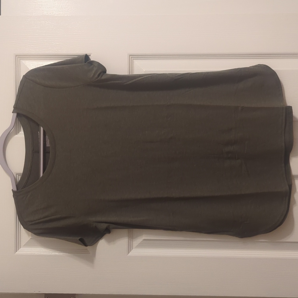 Tek Gear Tunic Short Sleeve Shirt
